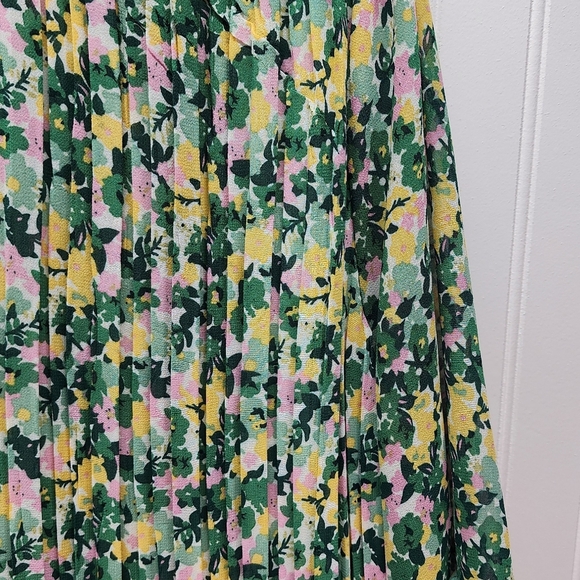 Melloday Floral Ruffle-Sleeve Pleated Dress - Green & Multicolor Print - Picture 8 of 15